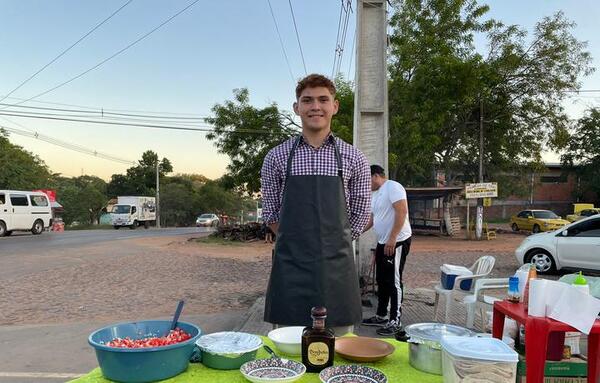 Joven emprendedor causa furor en redes por sus exquisitas comidas mexicanas