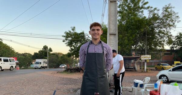 Con exquisitas comidas mexicanas, joven emprendedor busca salir adelante