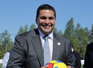 Harrison habló de la posibilidad de implementar los cinco cambios en el fútbol paraguayo