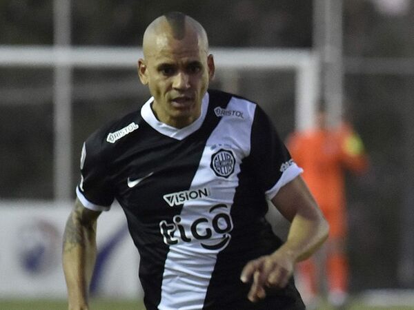 Otálvaro, tercer gol en Olimpia en 185 partidos - Fútbol - ABC Color