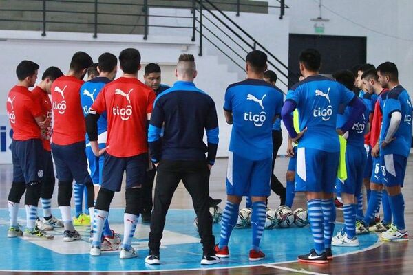 Futsal FIFA: Entrenan para bolivarianos - Polideportivo - ABC Color