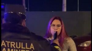 Denuncian a mujer policía por caso de gatillo fácil