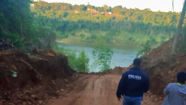 Con impunidad contrabandistas abren camino en la reserva Moisés Bertoni