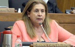 Diputada exige respuestas para pacientes oncológicos
