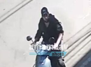 Delincuente roba a mano armada una motocicleta en zona céntrica de PJC
