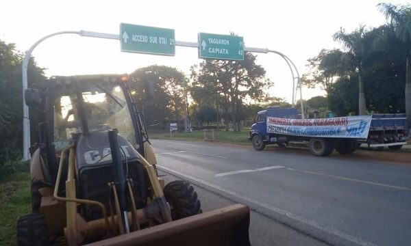 Camioneros cierran rutas en Paraguarí por aumento de combustible y canasta básica