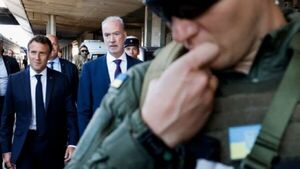 Scholz, Macron y Draghi llegan a Kiev, suena la alarma antiaérea