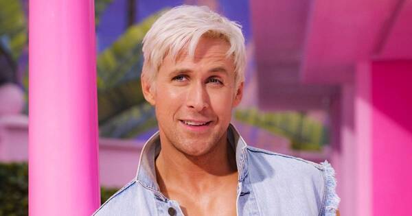 La Nación / Ryan Gosling, un muñeco: primera imagen de Ken de la película de Barbie