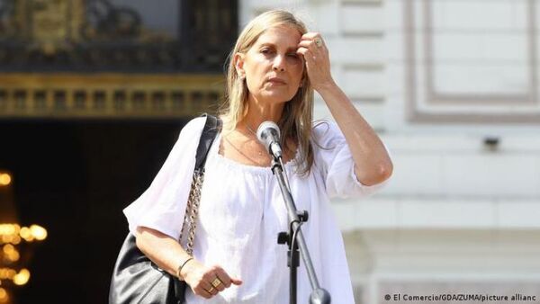 Presidenta del Congreso de Perú denuncia amenazas de muerte