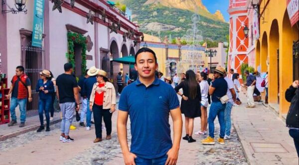 Por rumores de WhatsApp, linchan y queman vivo a joven inocente
