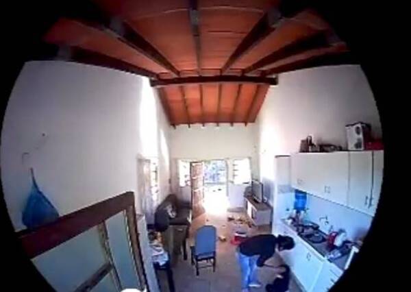 Crónica / [VIDEO] "Siento rabia e impotencia" dijo madre de peque maltratado por niñera