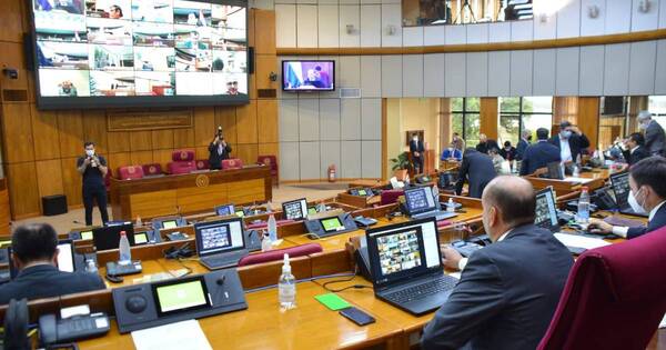 La Nación / Senado aprueba ley para que Seprelad controle tabacaleras y clubes deportivos