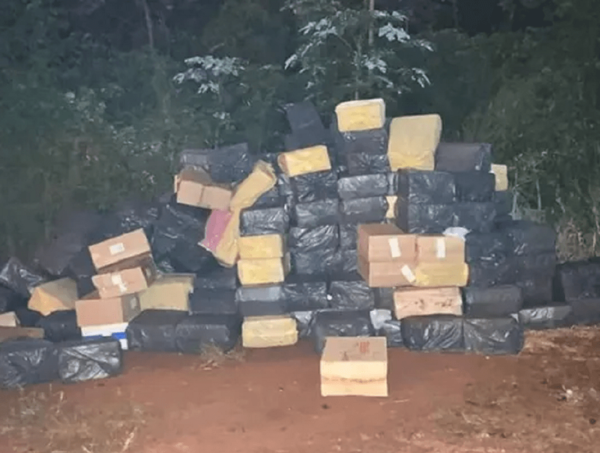 Incautan megacarga de cigarrillos de contrabando que iba a ser enviada al Brasil · Radio Monumental 1080 AM