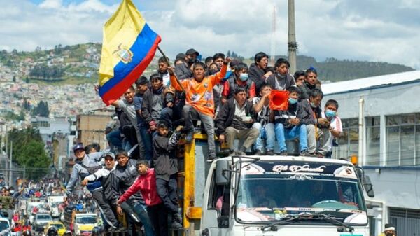 Los piquetes aíslan Quito y el líder de las protestas dice que Lasso rehuye el diálogo