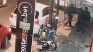 Noqueó a ladrón con un golpe y evitó que asalten a joven