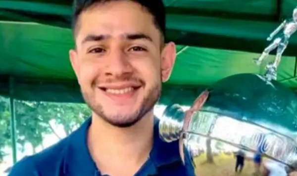 Joven encontró y devolvió billetera repleta de dólares y euros - Noticiero Paraguay