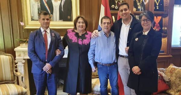 La Nación / Claudia Russer: “Hay recesión económica y se necesita gente preparada”