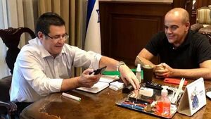 Precandidatos al Senado denunciados se cuelan en lista de HC