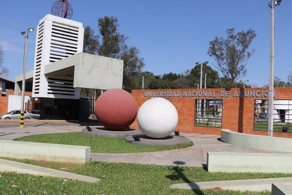 Presentarán 11 diplomados en diferentes áreas científicas de la Facultad Politécnica UNA - ADN Digital