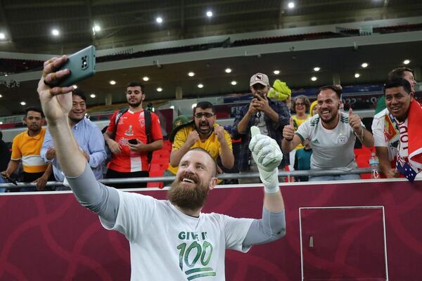 FIFA pondrá fin a los arqueros bailarines - Fútbol - ABC Color