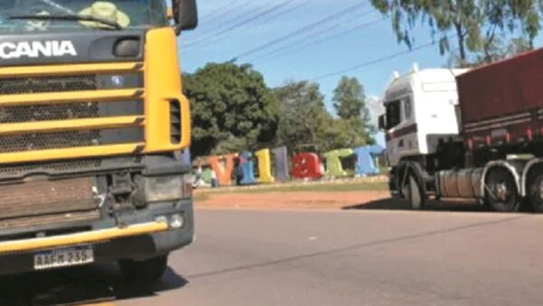 Camioneros cerrarán rutas si sube de nuevo el combustible