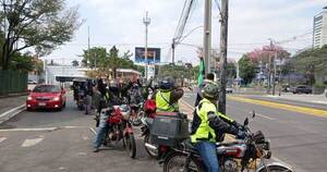 La Nación / Deliveries aumentarán sus precios ante suba inminente del combustible