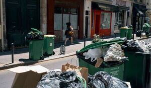 En París: Recolectores de basura van a huelga indefinida en plena ola de calor