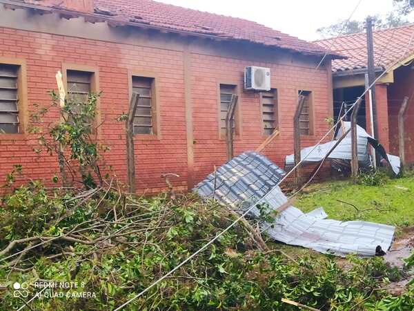 Diario HOY | Temporal destechó unas 40 viviendas en Itapúa