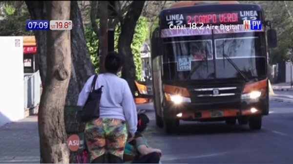 Multan al 50% de empresas permisionarias por hacer circular buses «chatarra» | Noticias Paraguay