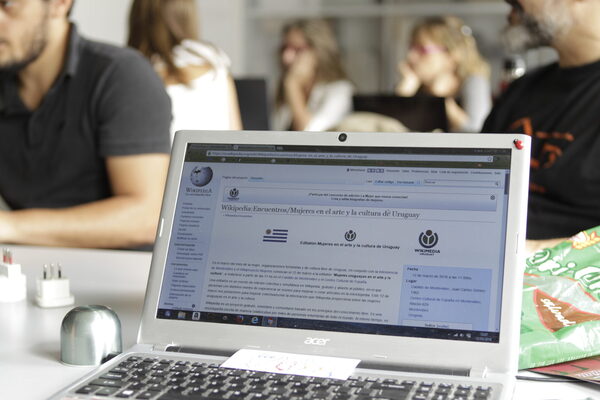 Uruguay pone fin al monopolio estatal del servicio de internet - MarketData