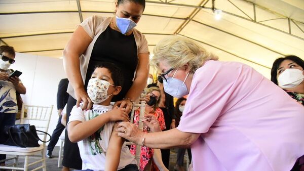 Pocos niños vacunados contra el Covid-19 preocupa a Salud