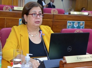 Senadora afirma que IPS necesita 'profunda reforma de modelo de gestión interna'