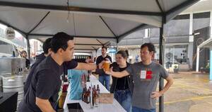 La Nación / Festival de cerveza artesanal en Ciudad del Este aprovecha gran flujo de turistas