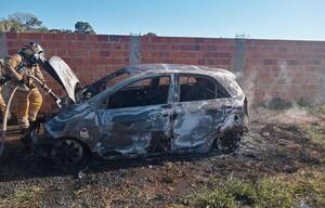 Capiatá: hallan cuerpo en el interior de un vehículo que ardió en llamas