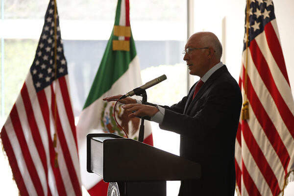 El embajador Salazar augura nuevas inversiones desde Estados Unidos a México - MarketData