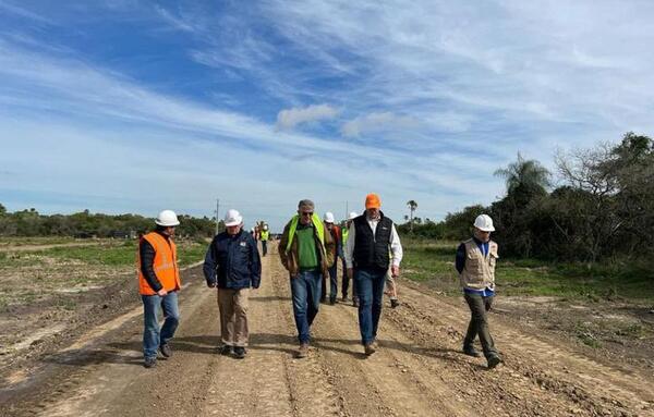 Bioceánica: ajustan detalles en Carmelo Peralta para la construcción del puente