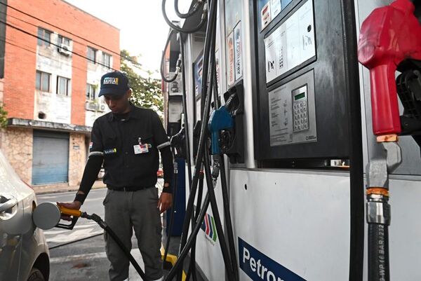 Precios de combustibles suben entre G. 300 y G. 750 por litro desde este sábado - Nacionales - ABC Color
