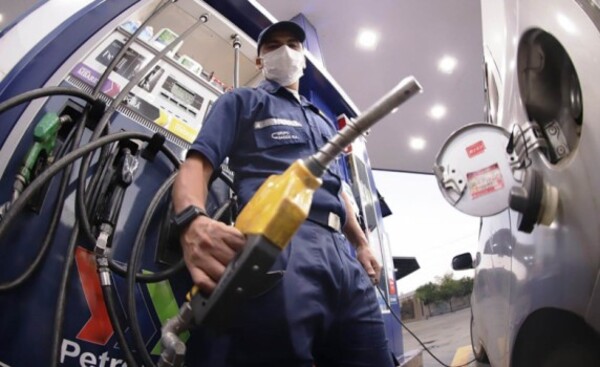 Petropar anuncia suba de precios de combustibles desde el lunes