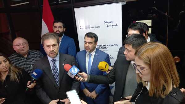 Diario HOY | Gobierno alega que suba del precio del combustible es para garantizar el abastecimiento