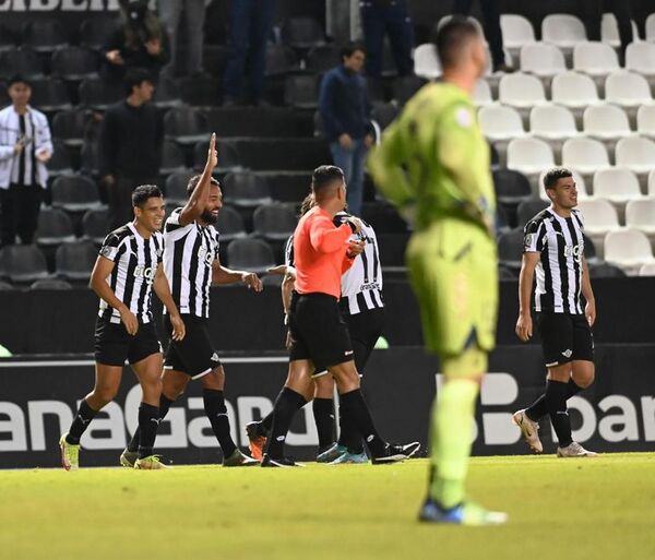 Libertad vs. Guaireña FC: el gumarelo está cada vez más cerca del título - Fútbol - ABC Color