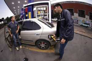 Gobierno asegura provisión suficiente de combustibles para el Paraguay - .::Agencia IP::.