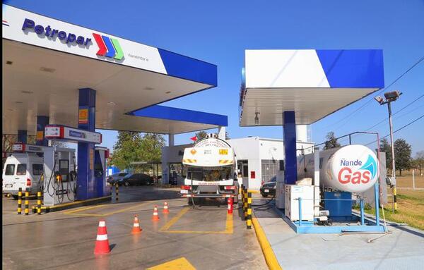 Petropar cuenta con suficiente combustible para dos meses más, asegura MIC
