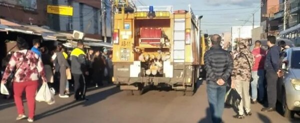 Mujer en grave estado tras accidente en zona del Mercado 4 | Noticias Paraguay