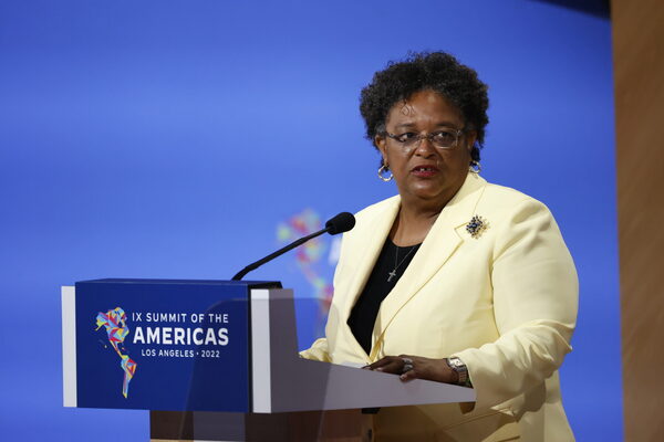 Barbados urge al Banco Mundial a reformar sus operaciones y seguir guía del FMI - MarketData