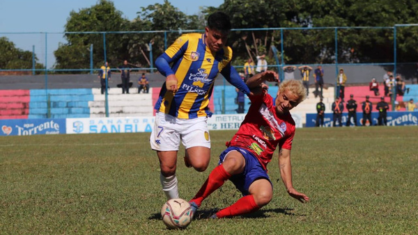 Crónica / Intermedia: Luqueño cayó ante Colegiales y así quedó en la tabla