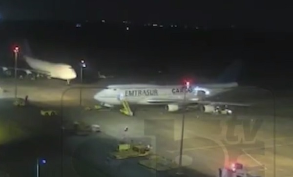 Avión que llevó cigarrillos de Tabesa se usó para matar niños, según Abdo