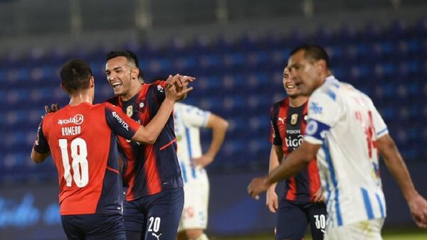 Cerro Porteño gana con lo justo y se mantiene en la pelea