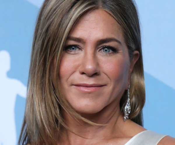 Jennifer Aniston llama «famosa por no hacer nada» a Monica Lewinsky: su respuesta - SNT