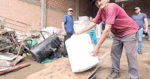 La Nación / Mi Barrio Sin Residuos: Eladio se graduó gracias al reciclado
