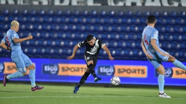 Olimpia, por mantener el ritmo ante Resistencia